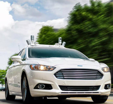 Ford разрабатывает систему управления робомобилем через смартфон