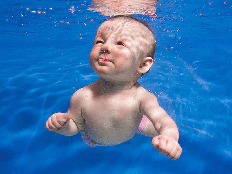 Как научить ребенка плавать — полезные рекомендации