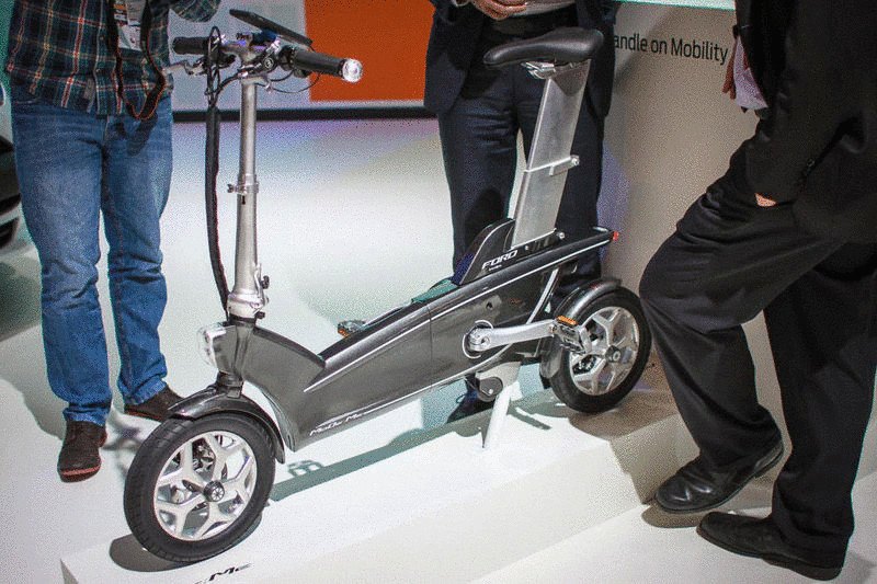 Ford представила пару концептов электрических велосипедов MoDe
