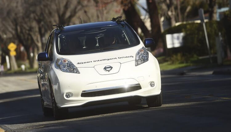 Беспилотные электрокары Nissan Leaf выедут на улицы Лондона