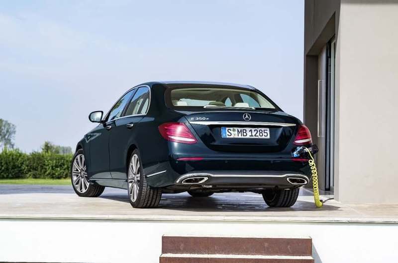 Mercedes доказал, что гибридные двигатели экологичнее бензиновых