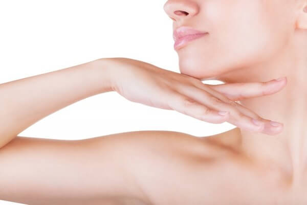 Красивая шея: Эти несложные процедуры приведут в тонус мышцы и кожу