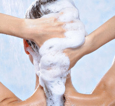 Мытье волос - 8 опасных ошибок