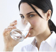 Как правильно пить воду. Водный баланс в организме