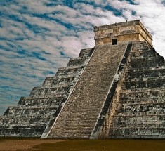 Археологи занялись поиском тайного хода под пирамидой Майя