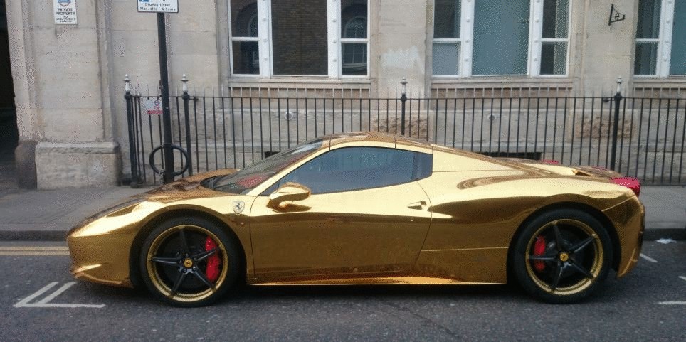 Золотой Ferrari для чемпиона