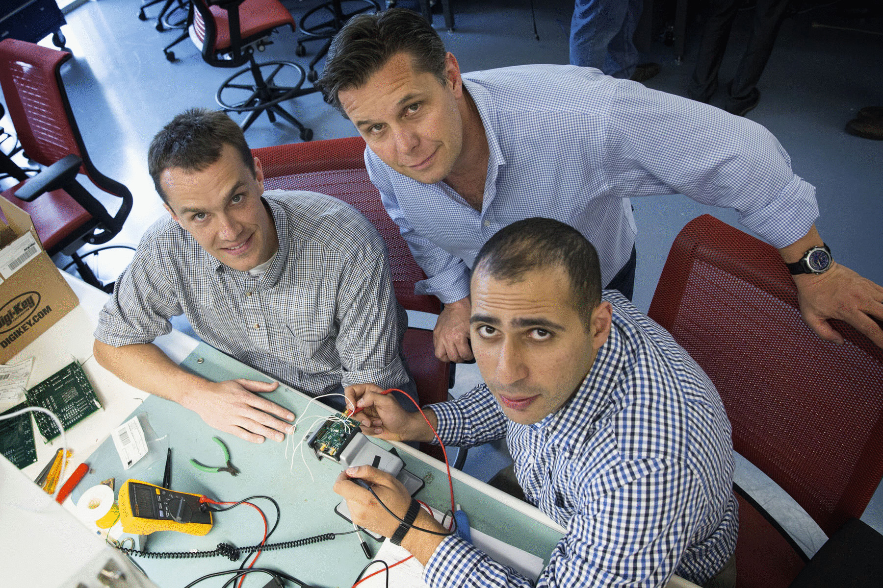 Безбатарейные датчики от американских стартаперов Безбатарейные датчики от американских стартаперов