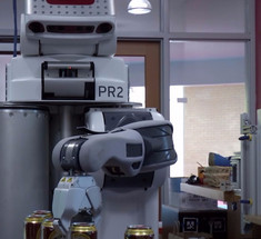 Роботы  доставляют медикаменты и продовольственные товары