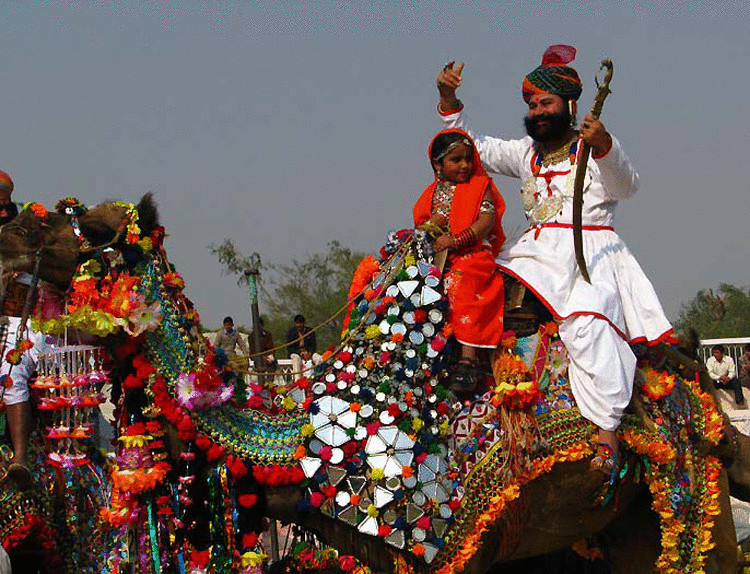 Фоторепортаж—конкурс красоты среди верблюдов