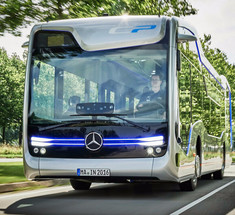 «Мерседес» показал беспилотный автобус будущего
