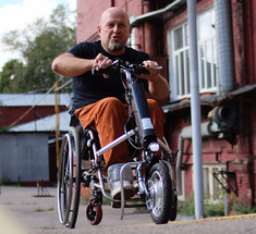Российский гаджет электрифицирует любую инвалидную коляску