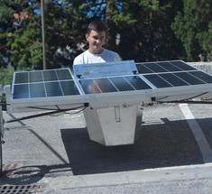 Хорватские инженеры собрали солнечный автомобиль Ruder