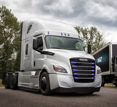 Американская фирма Freightliner представила два электрических грузовика