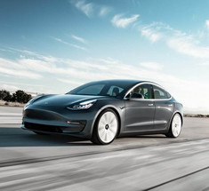 Спортивная Tesla Model 3 подешевела на 330 тысяч