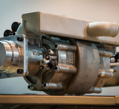 Крошечный однопоршневой водородный двигатель заменяет ДВС