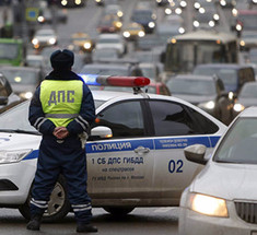 Полиция РФ в ближайшем будущем сможет дистанционно отключить двигатель любого автомобиля