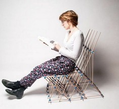 Необычный стул, созданный без единого гвоздя и капли клея