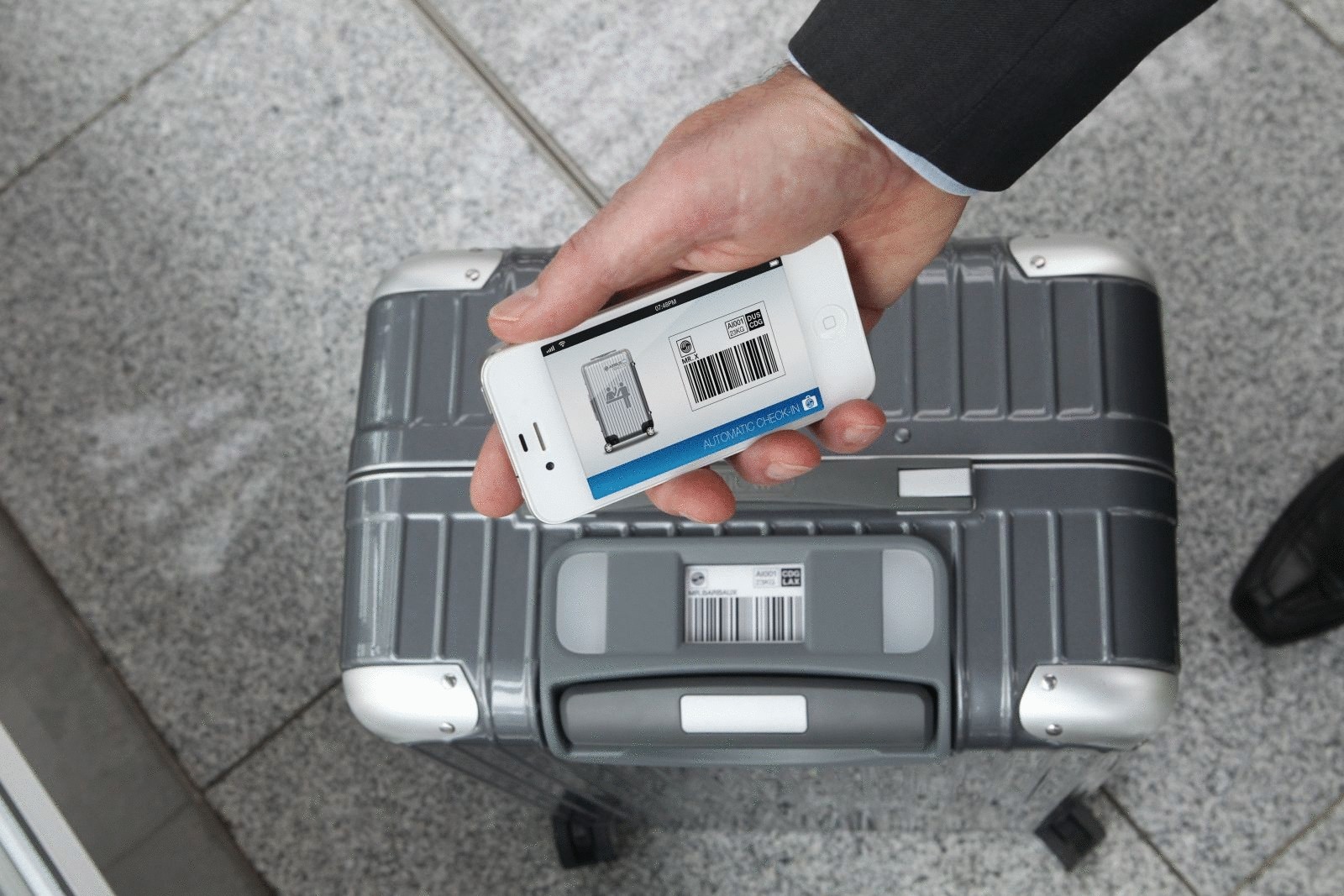 iPhone поможет найти потерявшийся багаж