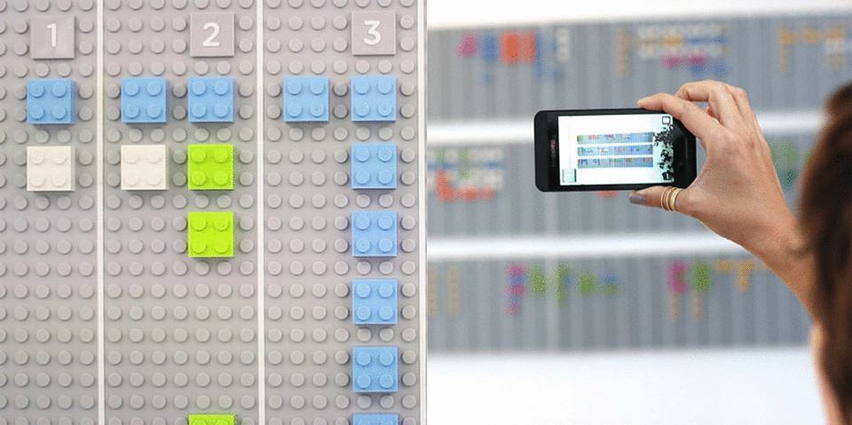 Лондонская компания управляет сотрудниками при помощи LEGO