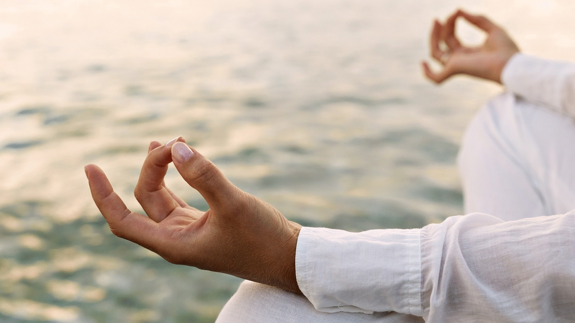 Что собой представляет фитнес-йога?