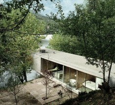 Консольный дом над рекой от португальских архитекторов  
