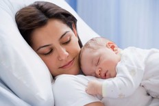 Остеопрактика после родов: быстрое восстановление молодой мамы