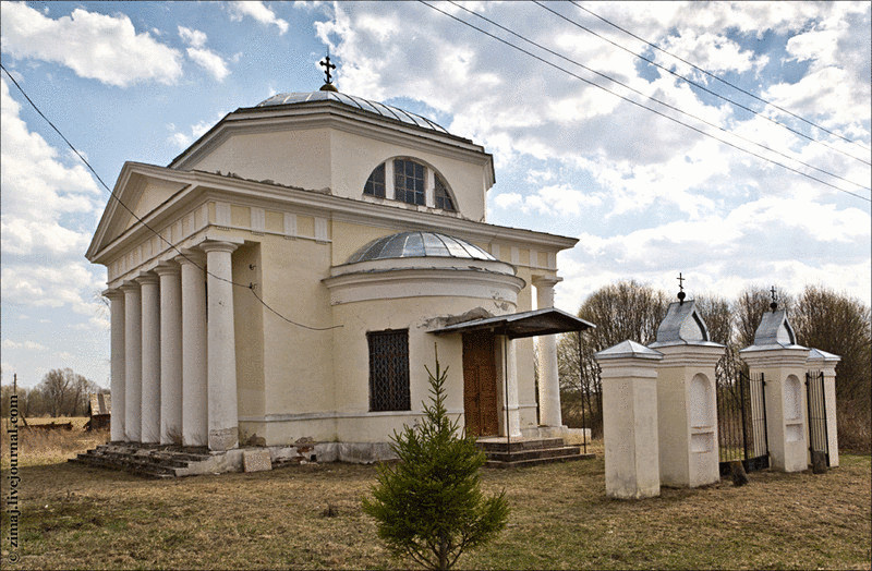 Георгий Фёдорович Шапошников в одиночку спасает разрушающийся храм