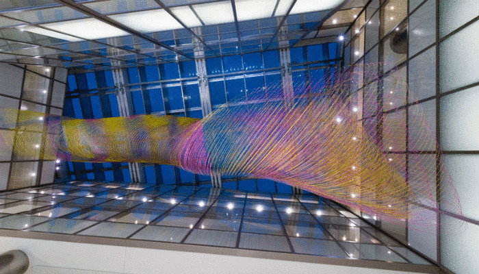  Подвесная инсталляция Air garden  в аэропорту Лос-Анджелеса 