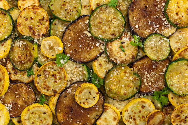 15 вкуснейших рецептов салатов из кабачков на зиму