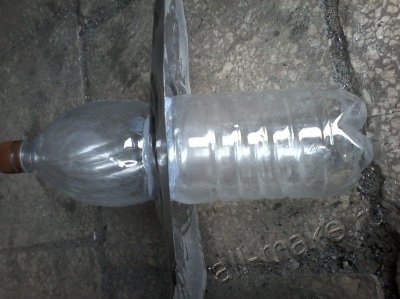 ​Фонарь из пластиковой бутылки, работающий без электричества