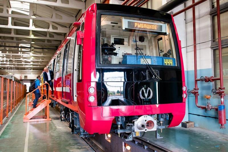 Новые «энергосберегающие» вагоны метро для петербургского метрополитена