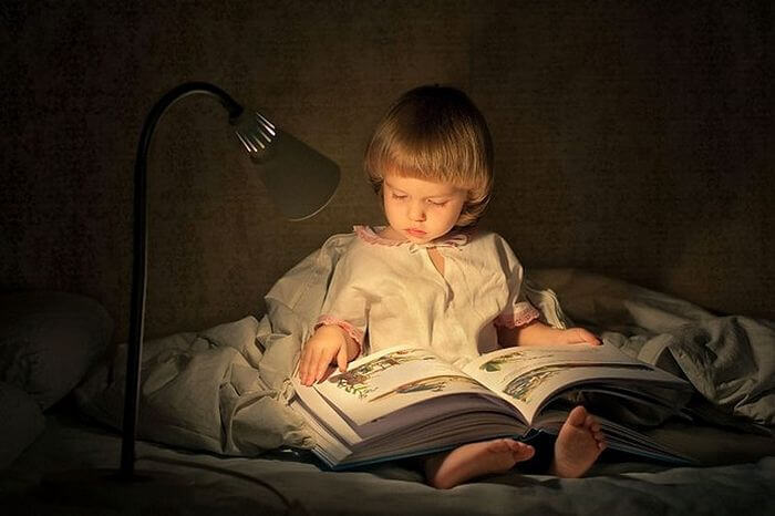 Почему ВАЖНО читать маленькому ребенку