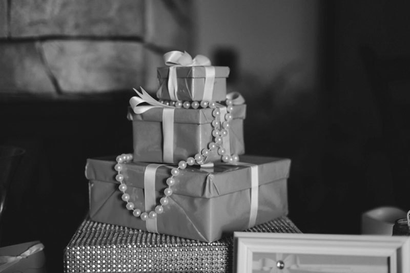 10 причин, почему вам НЕ дарят дорогие подарки