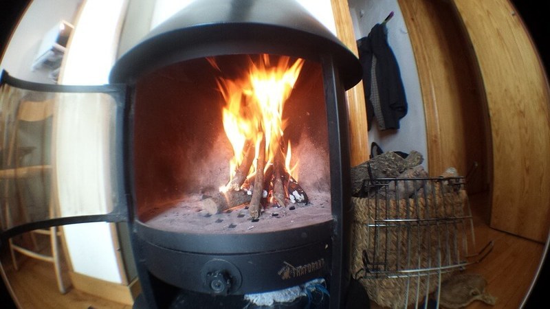 Как выжать из дров максимум: 9 способов продлить горение, увеличить теплоотдачу и сократить расход