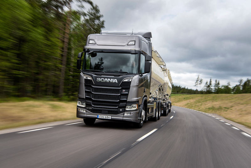 Scania испытает в Сингапуре колонну беспилотных грузовиков