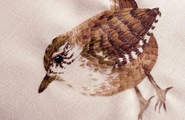 Миниатюрная вышивка животных и птиц от Chloe Giordano
