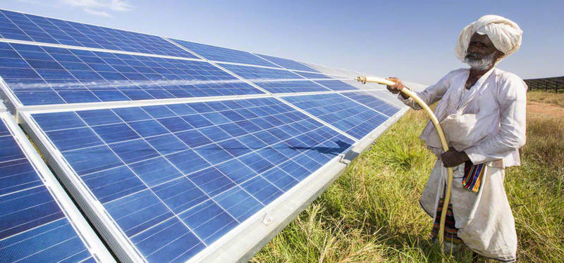 Индия планирует стать мировым лидером в области солнечной энергетики