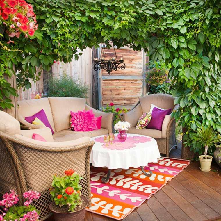 6 декоративных элементов для патио в вашем саду