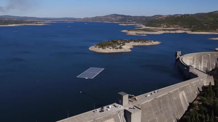 В Португалии открыли первую в мире гидро-солнечную электростанцию
