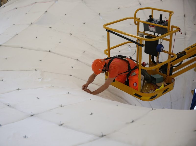 В Швейцарии создана бетонная крыша, генерирующая энергию из солнечных лучей