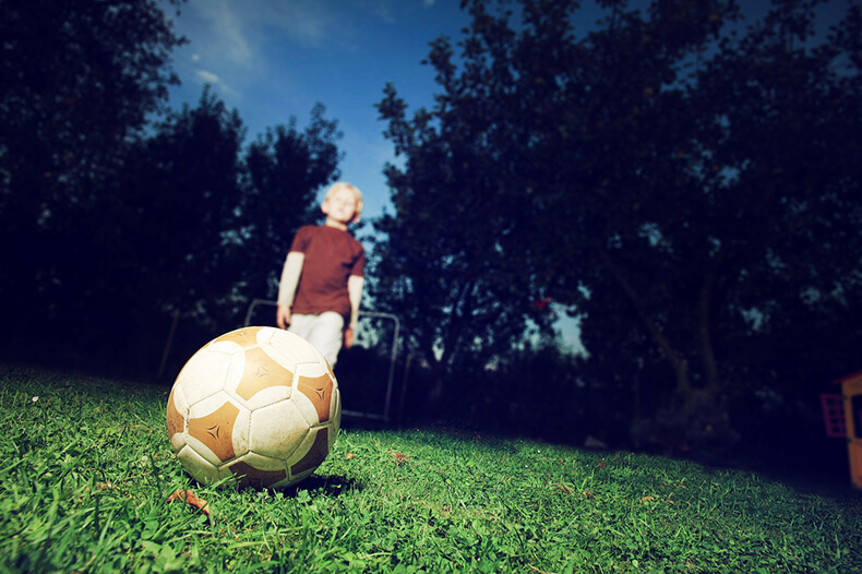 Зачем играть с детьми в мяч? Игры, предложенные известным нейропсихологом 
