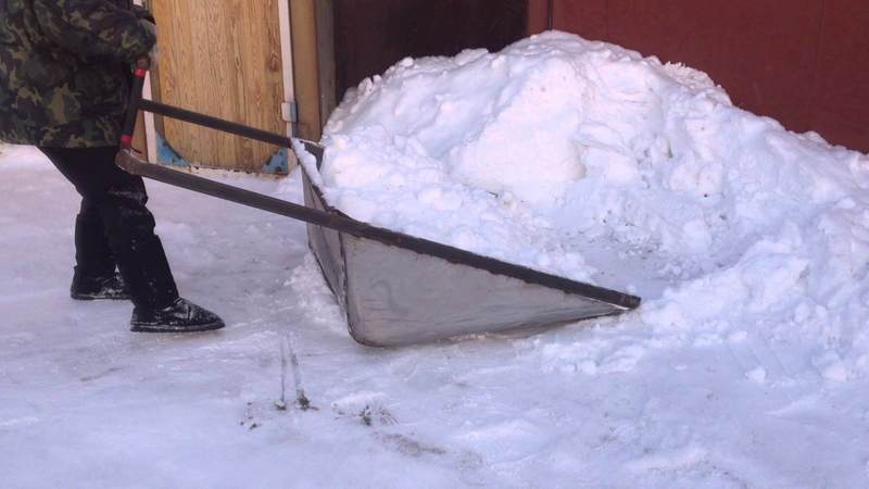 Как сделать лопату или скребок для уборки снега