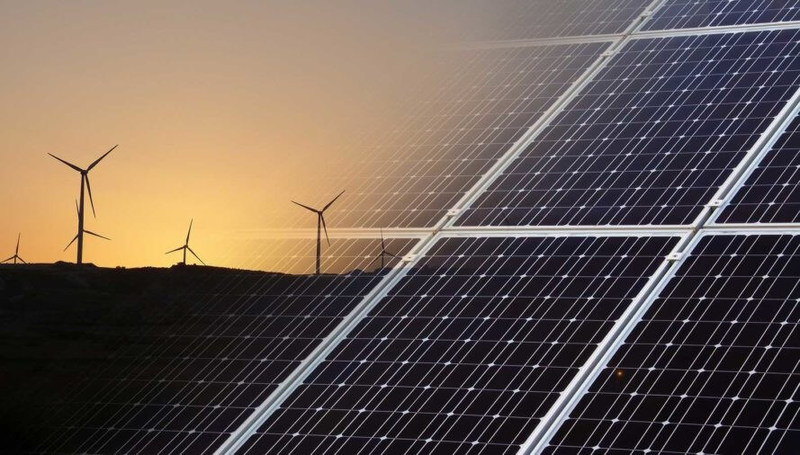 Индия планирует построить крупнейшую в мире солнечно-ветряную электростанцию