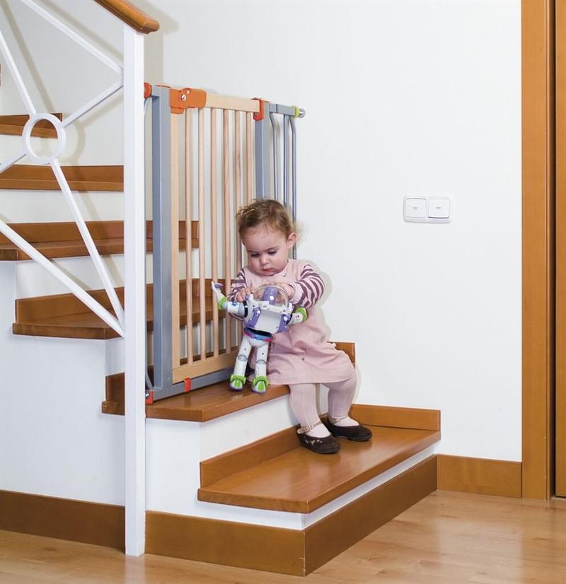как сделать лестницу безопасной для ребенка