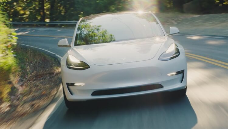 Tesla провалила собственный план по поставкам электромобилей Model 3