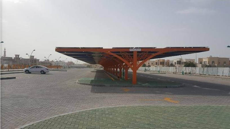 В Дубае отрылся первый парк с зарядной электростанцией и солнечными панелями