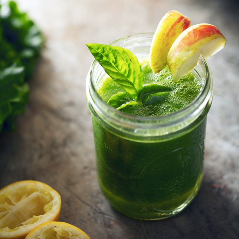 Зеленый коктейль из 6 ингредиентов