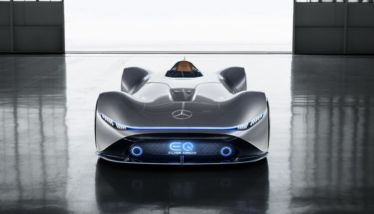 Mercedes-Benz Vision EQ Silver Arrow: необычный спорткар с электроприводом