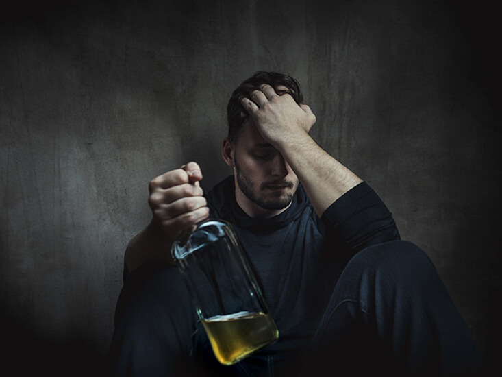 Алкогольная зависимость: 6 признаков