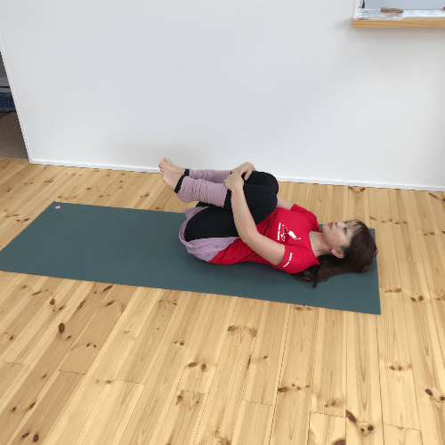 1 упражнение, которое исправит искажение таза и укрепит плечи